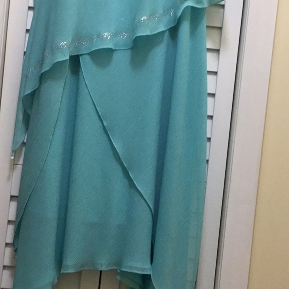 Aqua formal dress - Picture 7 of 15
